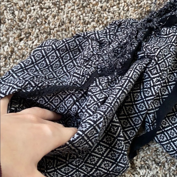 Urban Outfitters Flowy Boho Festival Shorts - Picture 8 of 9